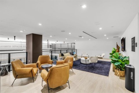 Condominio en alquiler en Miami, Florida, 2 dormitorios, 64.66 m2 № 2240679 - foto 23