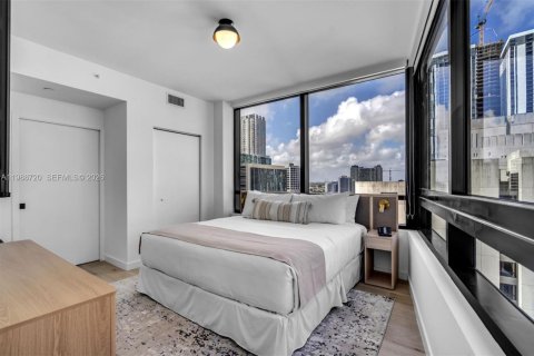 Condominio en alquiler en Miami, Florida, 2 dormitorios, 64.66 m2 № 2240679 - foto 19