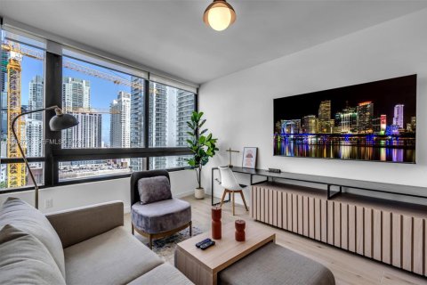 Condominio en alquiler en Miami, Florida, 2 dormitorios, 64.66 m2 № 2240679 - foto 4