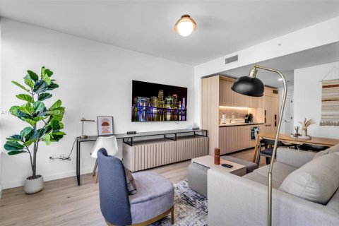 Condominio en alquiler en Miami, Florida, 2 dormitorios, 64.66 m2 № 2240679 - foto 6