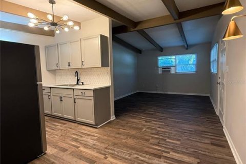 House in Gainesville, Florida 3 bedrooms, 106.09 sq.m. № 1851579 - photo 2