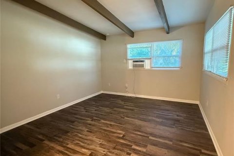 House in Gainesville, Florida 3 bedrooms, 106.09 sq.m. № 1851579 - photo 11