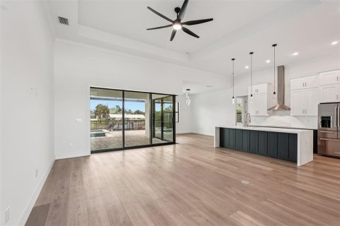 House in Port Charlotte, Florida 3 bedrooms, 200.85 sq.m. № 1784550 - photo 6