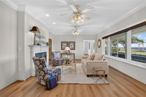 Villa ou maison à vendre à Bradenton, Floride: 3 chambres, 244.61 m2 № 2430573 - photo 13