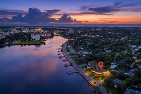 Villa ou maison à Bradenton, Floride 3 chambres, 244.61 m2 № 2430573