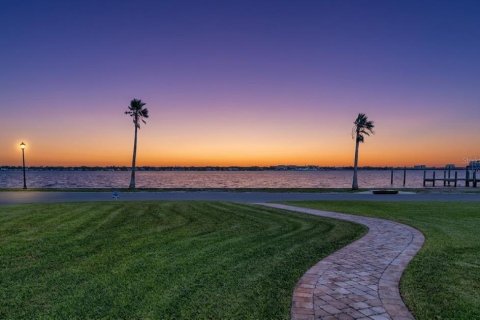 Villa ou maison à vendre à Bradenton, Floride: 3 chambres, 244.61 m2 № 2430573 - photo 2