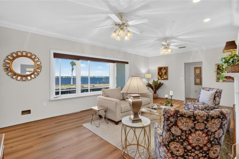 Villa ou maison à vendre à Bradenton, Floride: 3 chambres, 244.61 m2 № 2430573 - photo 11