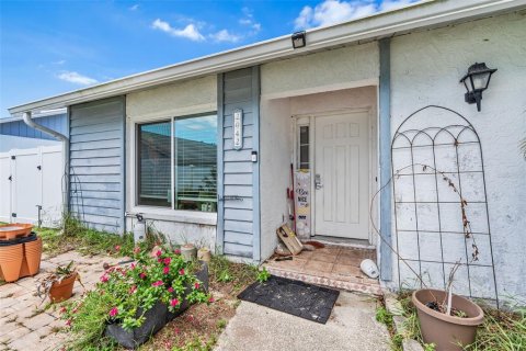 House in Oldsmar, Florida 2 bedrooms, 120.4 sq.m. № 1865869 - photo 2