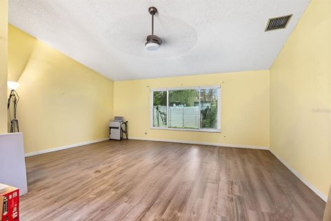 House in Oldsmar, Florida 2 bedrooms, 120.4 sq.m. № 1865869 - photo 16