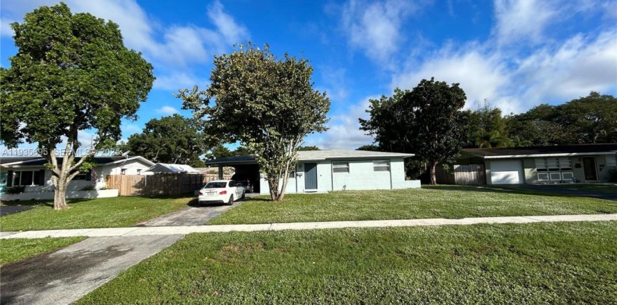 Casa en Plantation, Florida 3 dormitorios, 97.45 m2 № 1993816