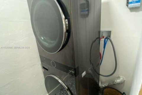 Casa en alquiler en Plantation, Florida, 3 dormitorios, 97.45 m2 № 1993816 - foto 6