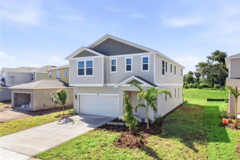 House in Palmetto, Florida 3 bedrooms, 223.89 sq.m. № 2119841 - photo 2