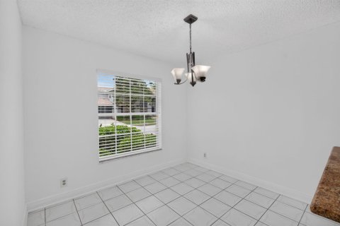 Villa ou maison à louer à Boca Raton, Floride: 4 chambres, 259.2 m2 № 2397796 - photo 26