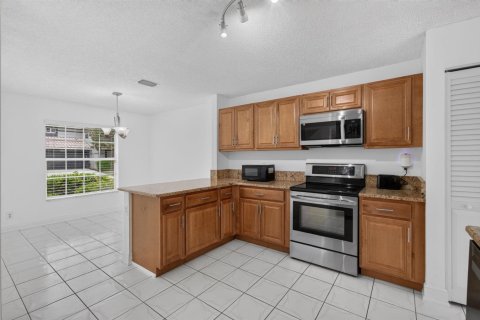 Villa ou maison à louer à Boca Raton, Floride: 4 chambres, 259.2 m2 № 2397796 - photo 21