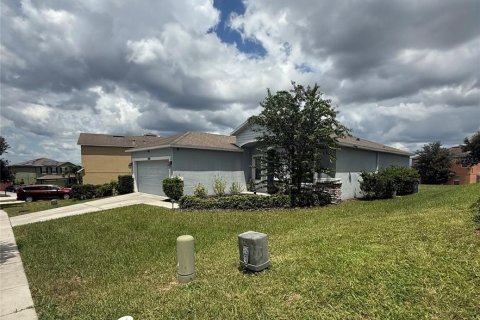 Casa en venta en Haines City, Florida, 3 dormitorios, 147.44 m2 № 1884313 - foto 3