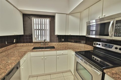 Condominio en venta en Sarasota, Florida, 2 dormitorios, 123 m2 № 1670616 - foto 11