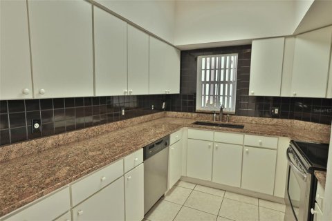 Condominio en venta en Sarasota, Florida, 2 dormitorios, 123 m2 № 1670616 - foto 12