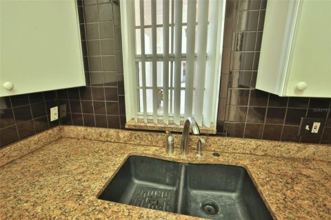 Condominio en venta en Sarasota, Florida, 2 dormitorios, 123 m2 № 1670616 - foto 13