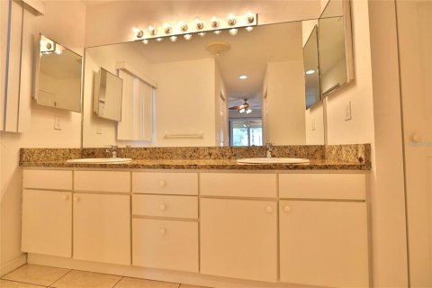 Condominio en venta en Sarasota, Florida, 2 dormitorios, 123 m2 № 1670616 - foto 24