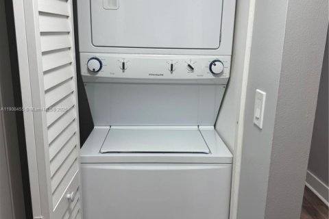 Copropriété à vendre à Boca Raton, Floride: 2 chambres, 90.58 m2 № 1964315 - photo 8