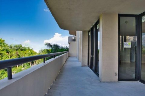 Condo in Aventura, Florida, 2 bedrooms  № 1703218 - photo 3