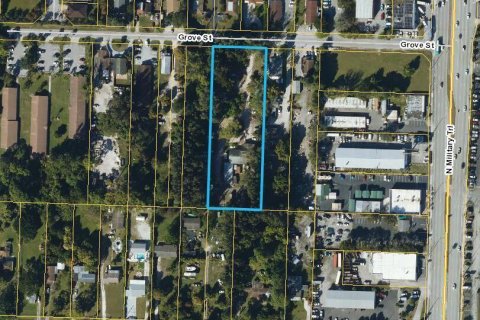 Commercial property in West Palm Beach, Florida № 2366391