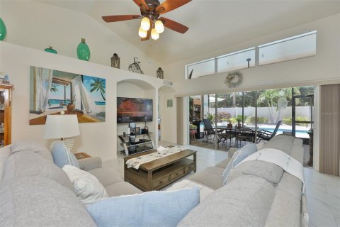 Casa en venta en Apollo Beach, Florida, 4 dormitorios, 201.13 m2 № 2156265 - foto 8