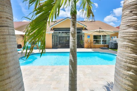 Casa en venta en Apollo Beach, Florida, 4 dormitorios, 201.13 m2 № 2156265 - foto 20