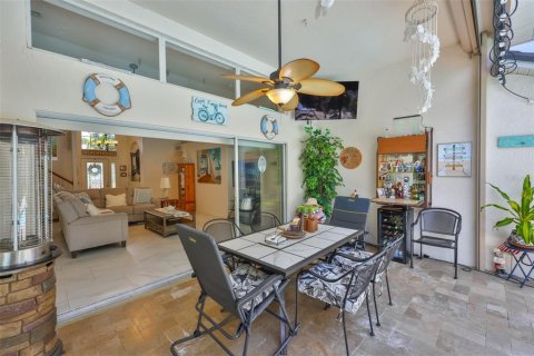 Casa en venta en Apollo Beach, Florida, 4 dormitorios, 201.13 m2 № 2156265 - foto 17