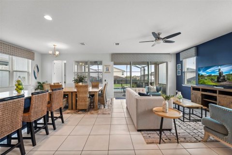 House in SOLARA RESORT in Kissimmee, Florida 4 bedrooms, 231.14 sq.m. № 1525369 - photo 11