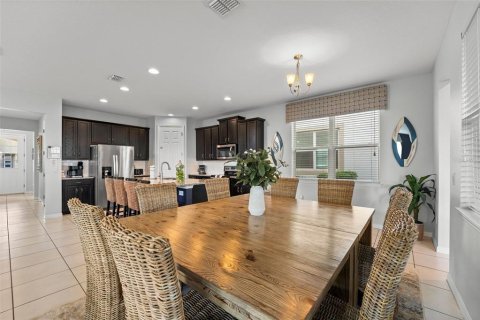 House in SOLARA RESORT in Kissimmee, Florida 4 bedrooms, 231.14 sq.m. № 1525369 - photo 12