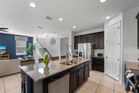 House in SOLARA RESORT in Kissimmee, Florida 4 bedrooms, 231.14 sq.m. № 1525369 - photo 8
