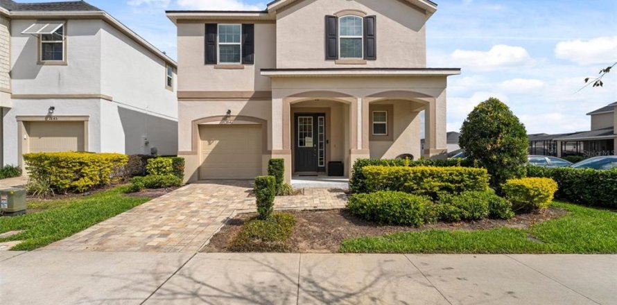 House in SOLARA RESORT in Kissimmee, Florida 4 bedrooms, 231.14 sq.m. № 1525369