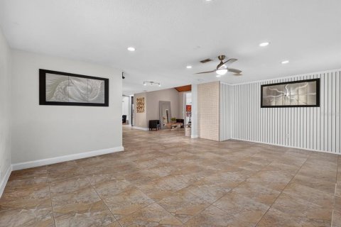 Villa ou maison à vendre à Orlando, Floride: 3 chambres, 190.08 m2 № 2259033 - photo 11