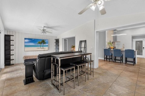 Villa ou maison à vendre à Orlando, Floride: 3 chambres, 190.08 m2 № 2259033 - photo 21
