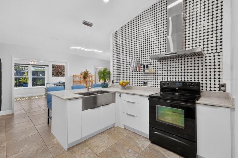 Villa ou maison à vendre à Orlando, Floride: 3 chambres, 190.08 m2 № 2259033 - photo 17