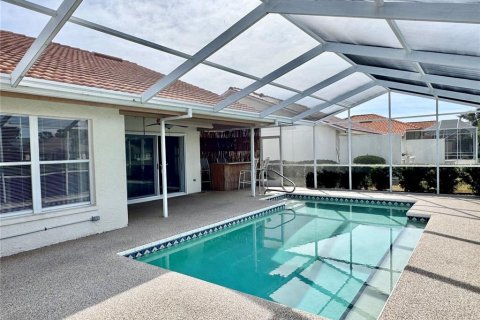 House in Bradenton, Florida 2 bedrooms, 150.87 sq.m. № 2221479 - photo 18