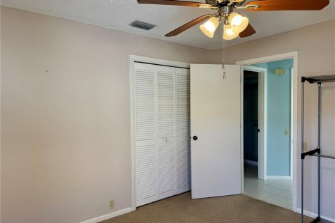 House in Bradenton, Florida 2 bedrooms, 150.87 sq.m. № 2221479 - photo 15