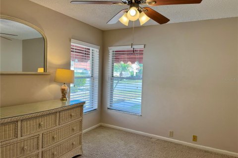 House in Bradenton, Florida 2 bedrooms, 150.87 sq.m. № 2221479 - photo 14