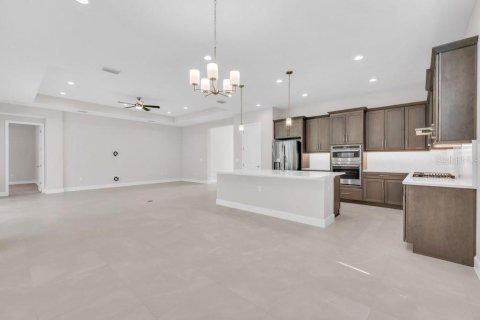 Villa ou maison à vendre à Wesley Chapel, Floride: 3 chambres, 252.69 m2 № 2401057 - photo 7