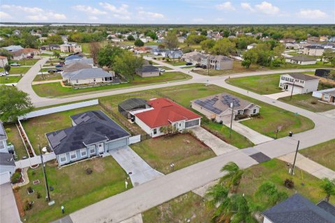 House in Kissimmee, Florida 4 bedrooms, 197.7 sq.m. № 2149657 - photo 2