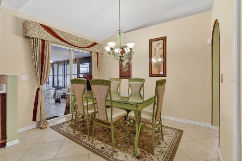 House in Kissimmee, Florida 4 bedrooms, 197.7 sq.m. № 2149657 - photo 23