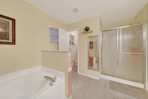 House in Kissimmee, Florida 4 bedrooms, 197.7 sq.m. № 2149657 - photo 29