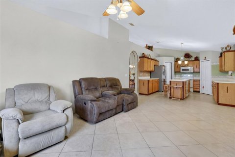 House in Kissimmee, Florida 4 bedrooms, 197.7 sq.m. № 2149657 - photo 19