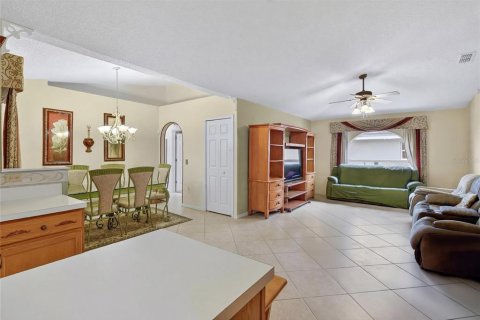 House in Kissimmee, Florida 4 bedrooms, 197.7 sq.m. № 2149657 - photo 21