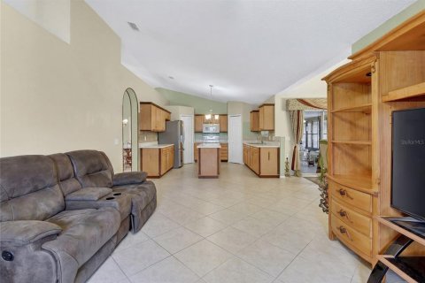 House in Kissimmee, Florida 4 bedrooms, 197.7 sq.m. № 2149657 - photo 20