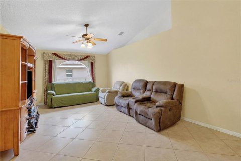 House in Kissimmee, Florida 4 bedrooms, 197.7 sq.m. № 2149657 - photo 17