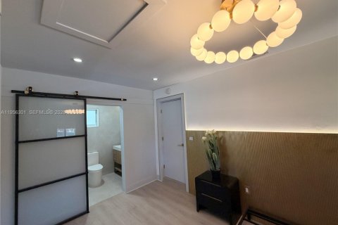 Villa ou maison à louer à Fort Lauderdale, Floride: 3 chambres, 96.25 m2 № 2153460 - photo 8