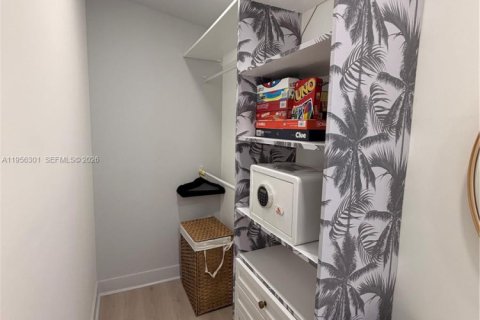Villa ou maison à louer à Fort Lauderdale, Floride: 3 chambres, 96.25 m2 № 2153460 - photo 12