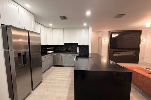 Villa ou maison à louer à Fort Lauderdale, Floride: 3 chambres, 96.25 m2 № 2153460 - photo 16